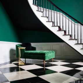 What’s a foyer? And How exactly you should decorate it