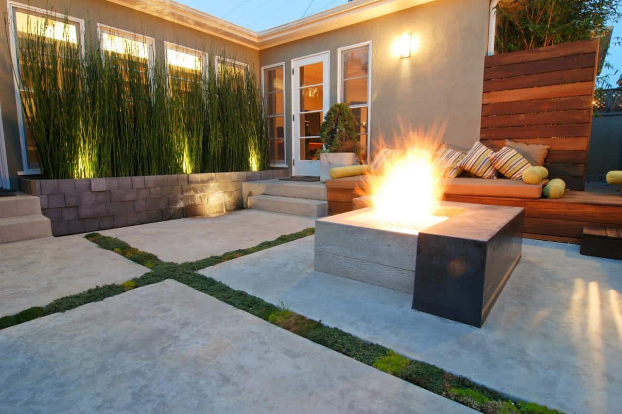 firepit with lighting