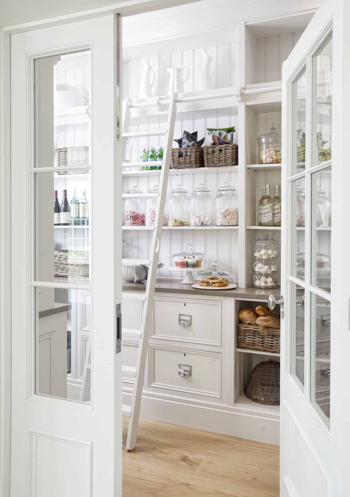 Invigorating Pantry Door Ideas – Smart Space Organization