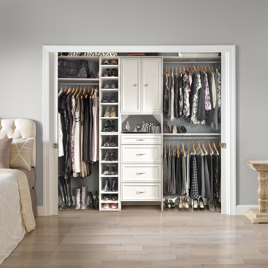 02-bedroom-organization-reach-in-closet-shoe-tower