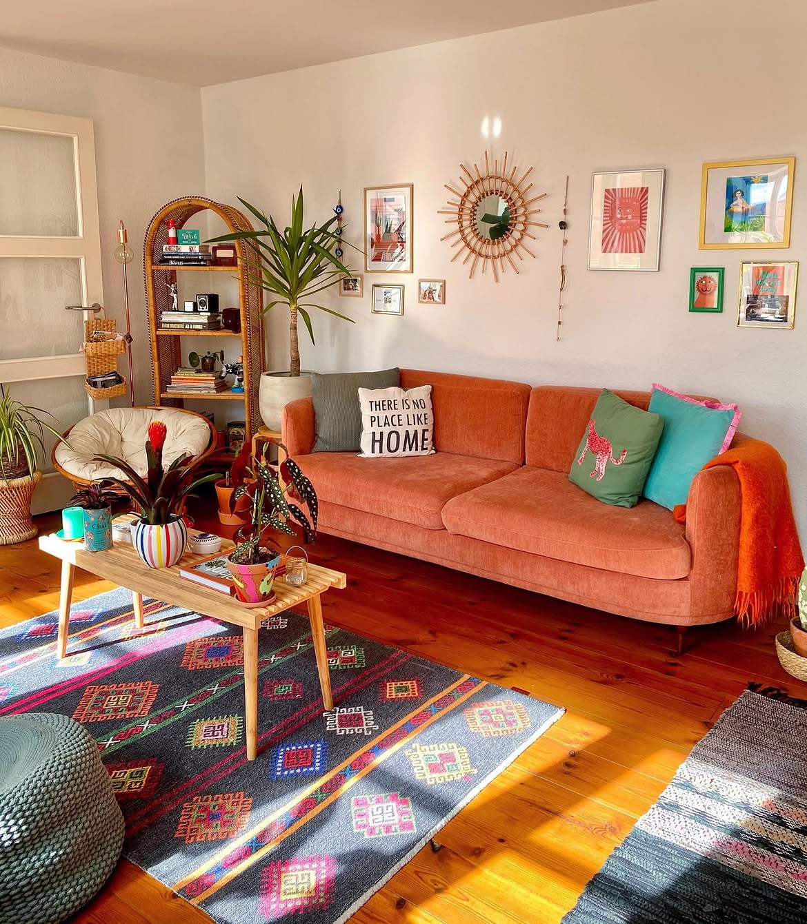 04-rust-couch-boho-reading-room