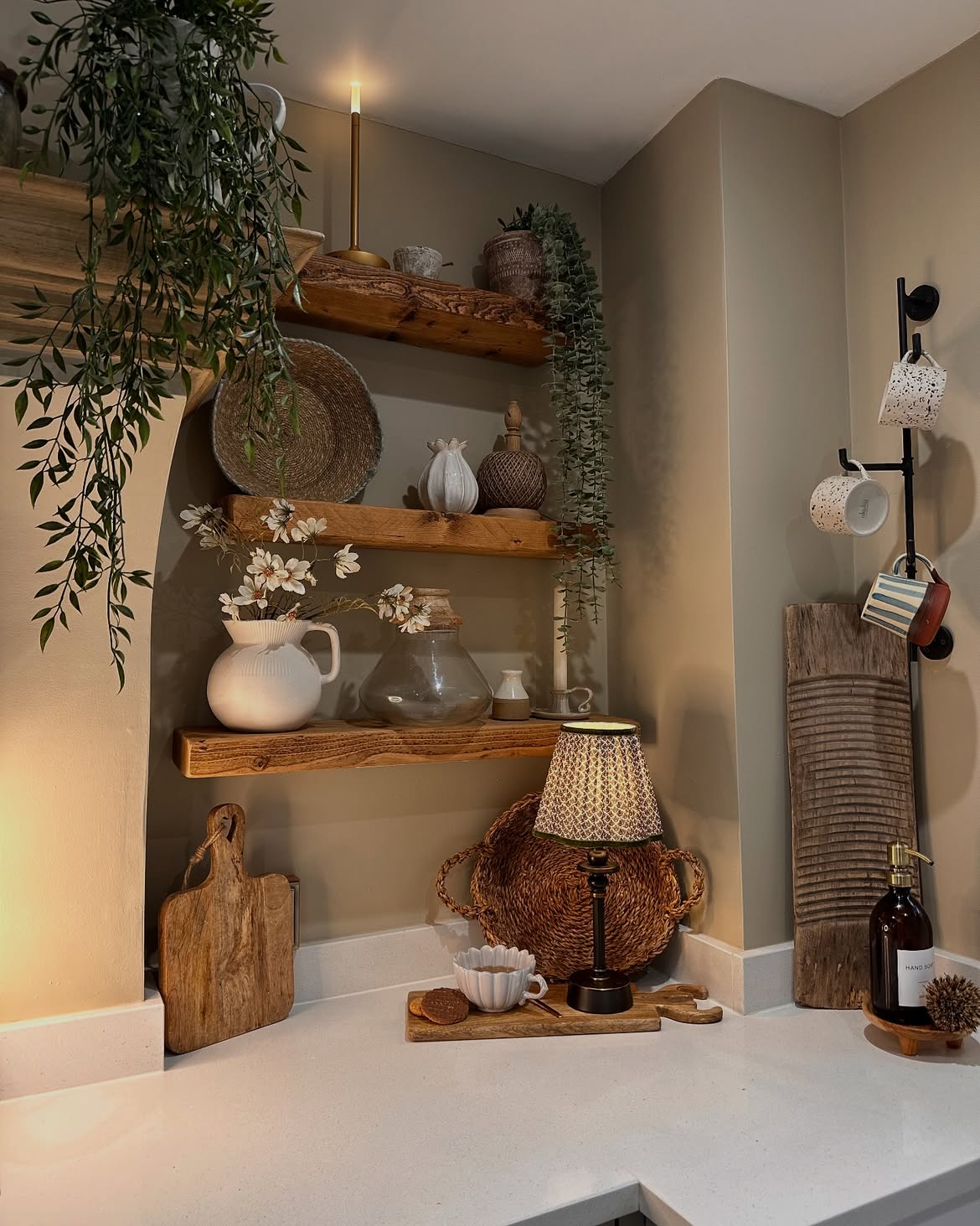 arched-niche-wood-shelves-corner-countertop