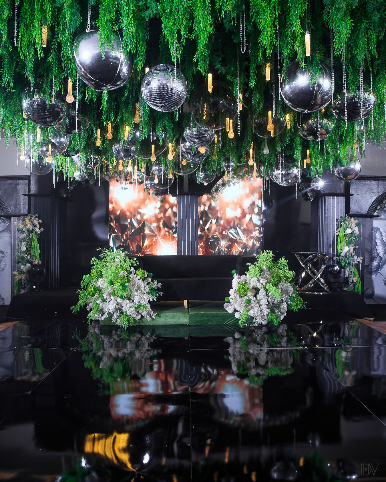 black-mirror-disco-ball-dance-floor