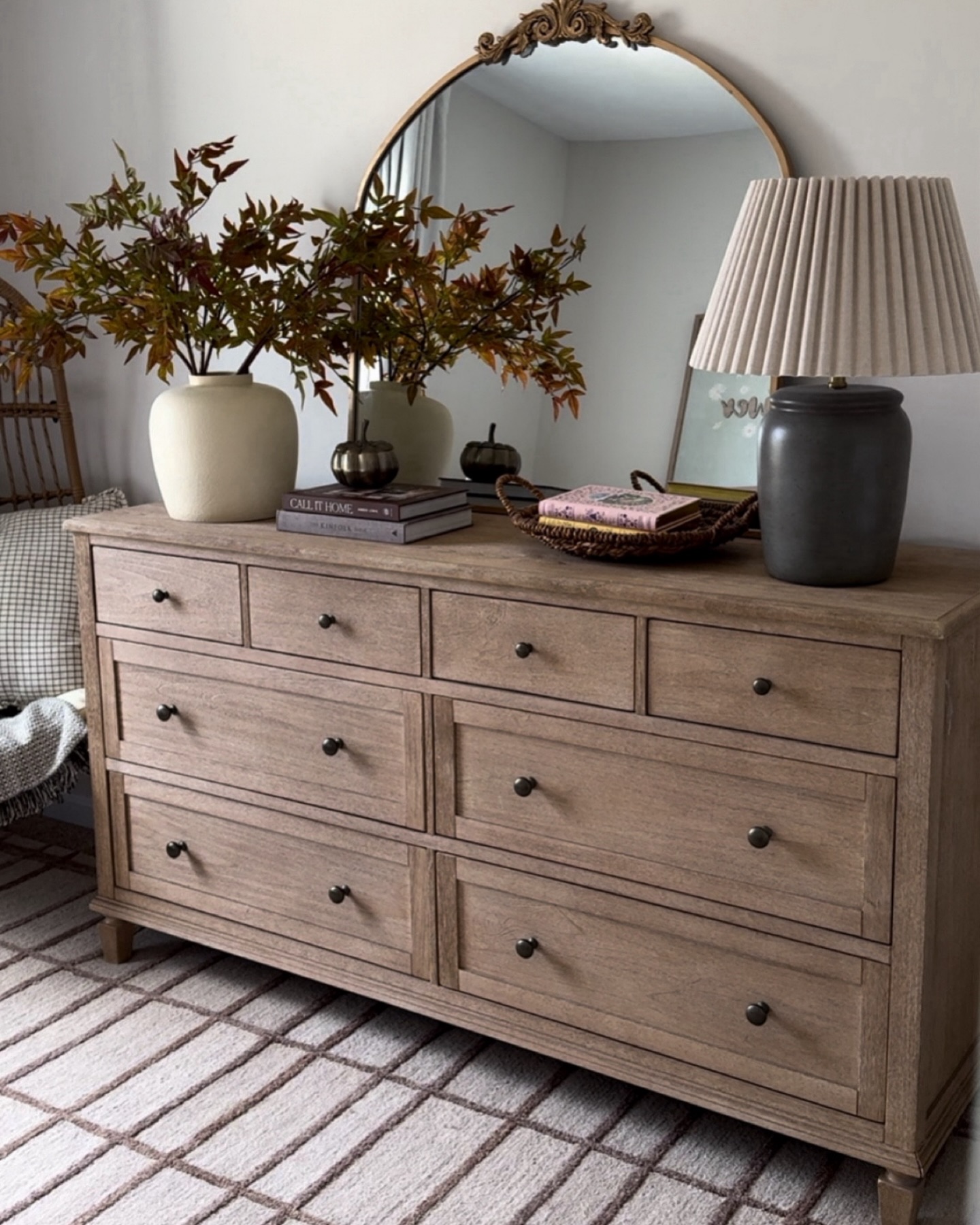 warm-oak-dresser-fall-branches-lamp-decor