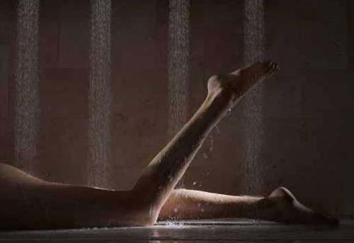 horizontal-shower-donbracht-5.jpg