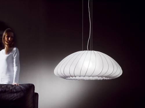 fabric-muse-pendant-lamp-axo-light-3.jpg
