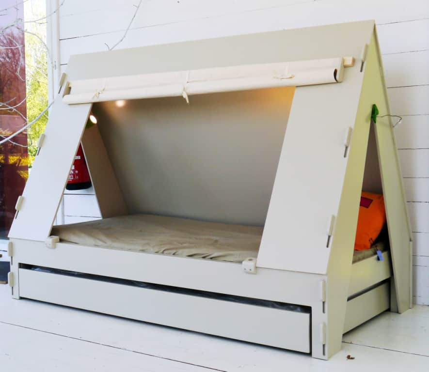 trundle-bed-children-creatively-closes-private-tent-with-light-1.jpg