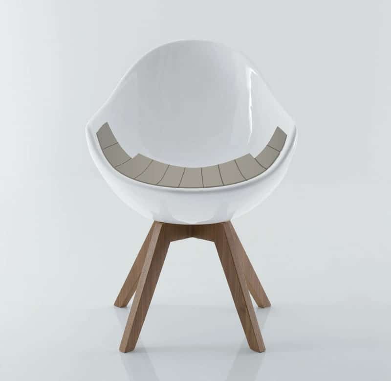 egg-shaped-jane-chair-creates-statement-3-seat.jpg