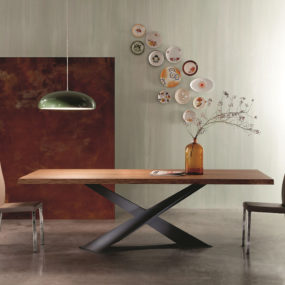 Uneven Edge Dining Table by Riflessi