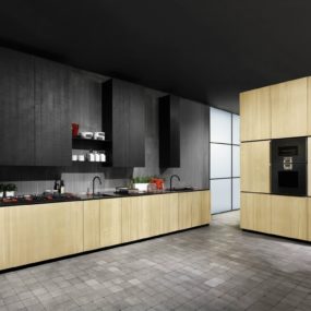 Natural Skin Kitchen by Minacciolo: Industrial and Sleek