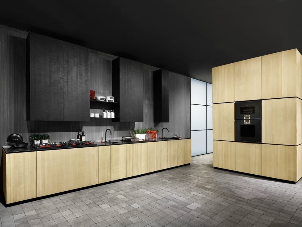 Natural Skin Kitchen by Minacciolo: Industrial and Sleek