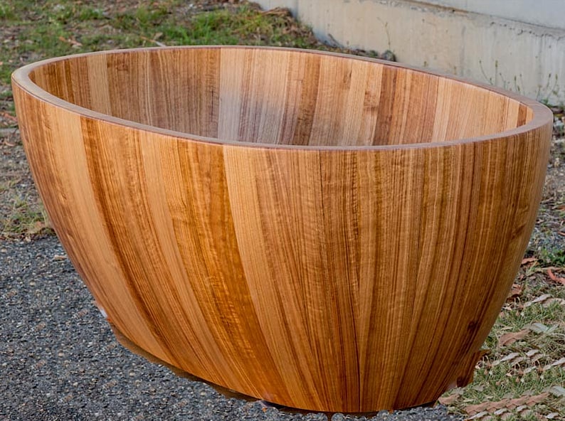 timber-bath-tasmanian-oak-wood-and-water.jpg