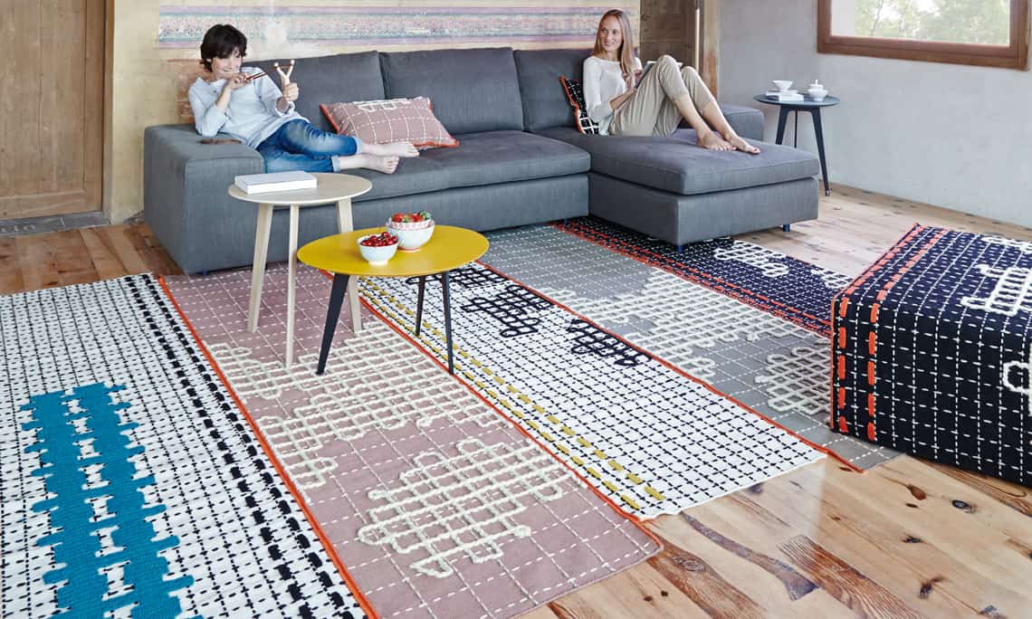 11-artsy-area-rugs-extra-wow-factor.jpg
