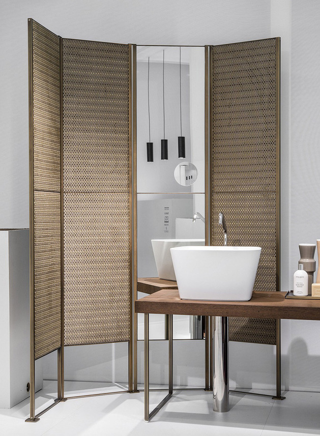 ergonomic-bathroom-system-from-makro-integrates-bathtub-shower-sink-mirror-and-cabinets-8.jpg