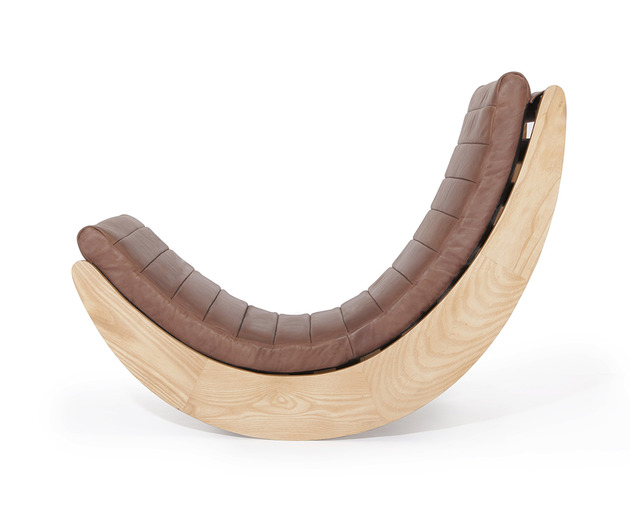 dangerous curve relaxer one rocking chair by verner panton 2 thumb 630xauto 43305 Dangerous Curve: Relaxer One Rocking Chair by Verner Panton