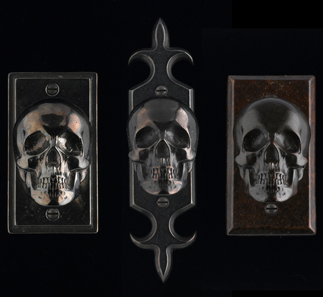 skull-von-bronze-backplate-hardware-doors-faucetto-3.jpg