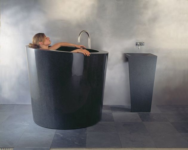 soaking tubs natural stone stone forest 2 thumb 630xauto 51956 Soaking Tubs in Natural Stone by Stone Forest