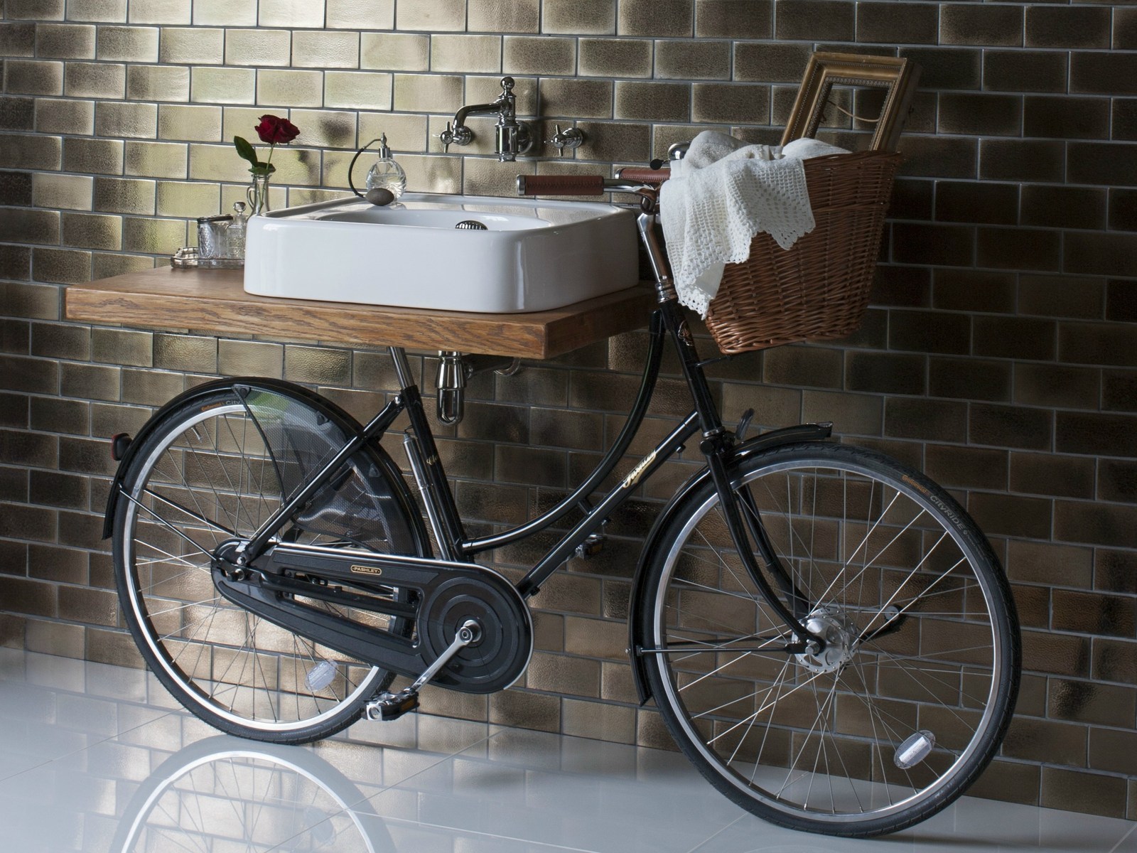 vintage-washbasin-bicy-by-regia-is-basin-bike-1.jpg