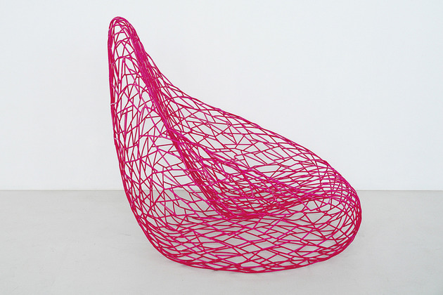 pink-statement-chair-never-looked-more-unique-3.jpg