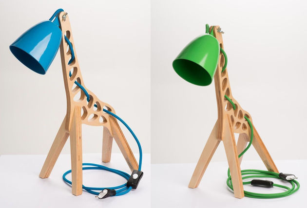 5-giraffes-whimsical-table-lamp-leanter.jpg