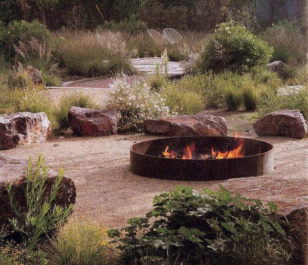 40 Metal Fire Pit Designs And Outdoor, Galvanized Fire Pit Ring Ideas