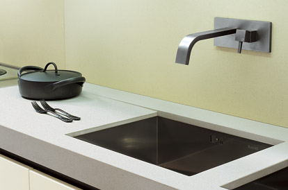 comprex-people-kitchen-sink.jpg