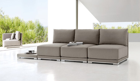 Contemporary Zen Style Outdoor Furniture By Manutti