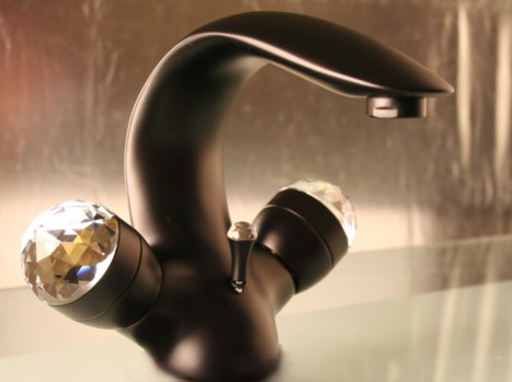 crystal-handle-bath-faucet-giulini-matte-black-2.jpg