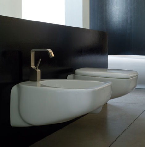 desegno ceramica fluid bidet toilet Contemporary Bathroom from Disegno Ceramica   new Fluid bathroom