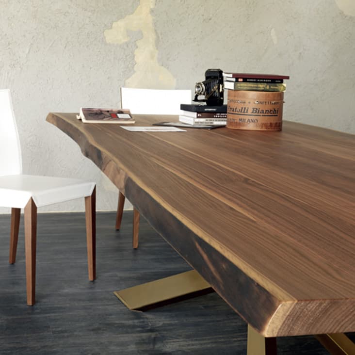 dining table with irregular solid wood edges by Cattelan Italia 3