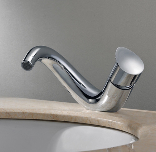 faucet iseo cae 1 Curved Bathroom Faucets by Cae