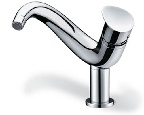 faucet iseo cae 2 Curved Bathroom Faucets by Cae