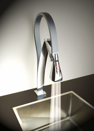 flexible-faucet-hybrid-paini-2.jpg