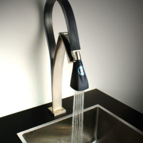 Flexible Faucet from Paini – Hybrid is LED illuminated