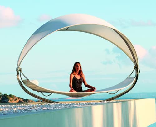 hanging-sun-lounger-for-two-royal-botania-surf-3.jpg