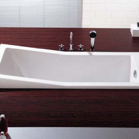 New Foster Bathtub from Hoesch – the modern seated bath tub by Norman Foster