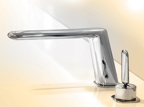 iconic-faucet-designs-fir-italia-dynamica-cascade-8.jpg