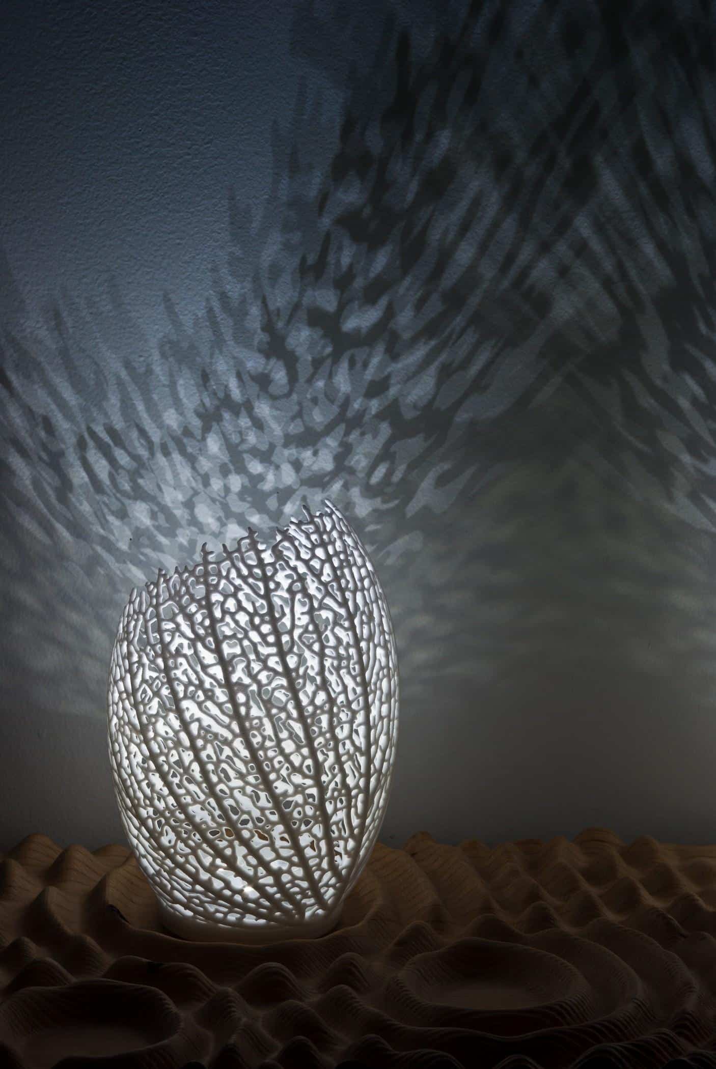 incredible-organic-leaf-hyphae-lamp-by-nervous-system-1a.jpg