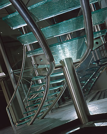 Glass Stairs by Joel Berman Glass Studios – Glass Stair Treads and Landing