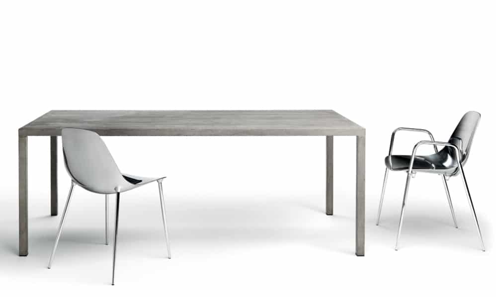lacquered aluminium table and chairs from opinion ciatti 5