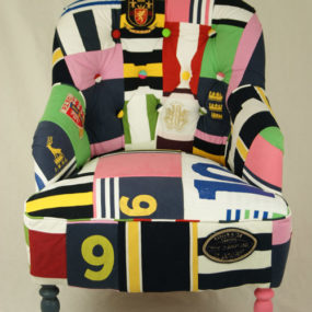 Kelly Swallow设计的现代复古椅