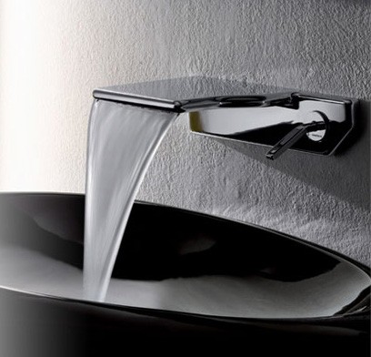 Waterfall Faucet from Newform – new thin Flu-x