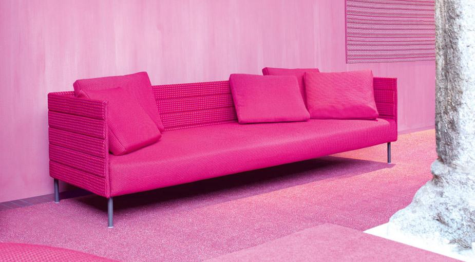 pink patio sofa from luminaire 1