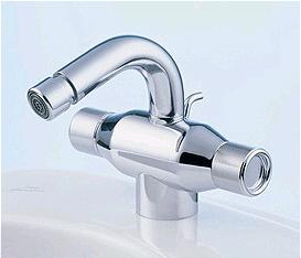 porcher marknewson bidet faucet Marc Newson Faucets from Porcher   clean design