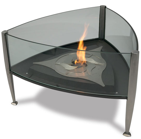 Outdoor Fireplace from Val-Eur – Trident fireplace uses camera aperture principle