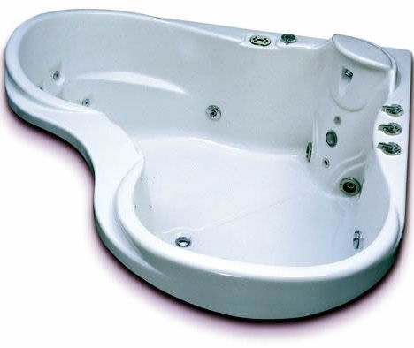 Heart-shaped whirlpool bath from Vita Bath – Le Magnifique therapeutic corner whirlpool