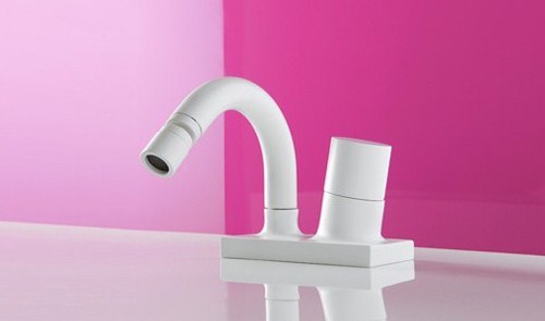 white curved faucet fima fluid 2 White Curved Faucet by Fima   Fluid