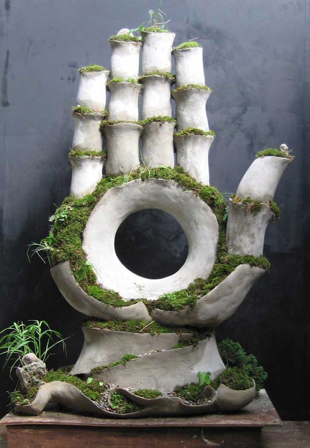 living sculptures from opiary rock your garden 2 thumb autox910 46083 Living Sculptures from Opiary Rock Your Garden