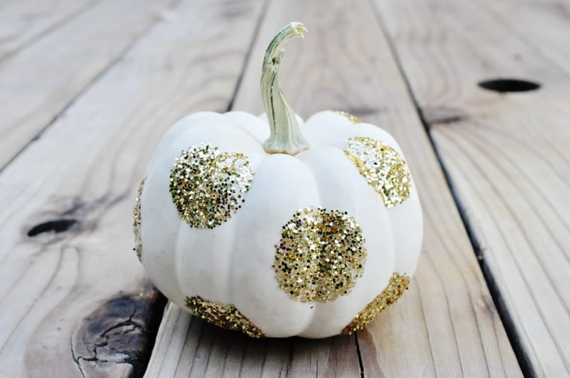 DIY pumpkin decorating ideas 9 glitter