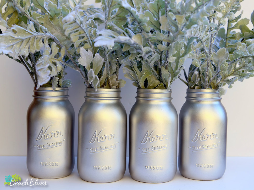 silver-christmas-vase-painted-mason-jar.jpg